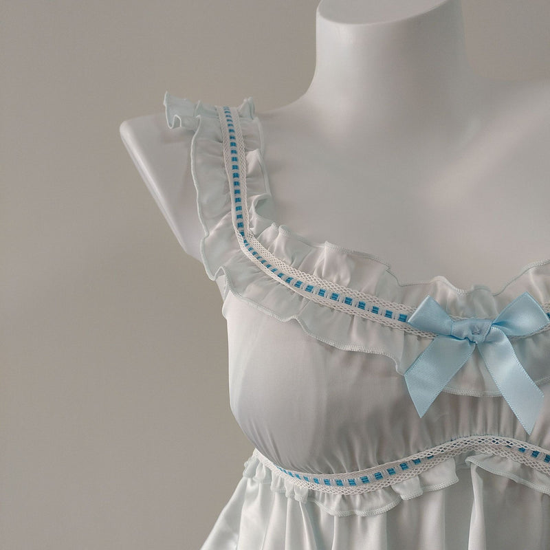 Beautifully Finished Garment in a Timeless Design
