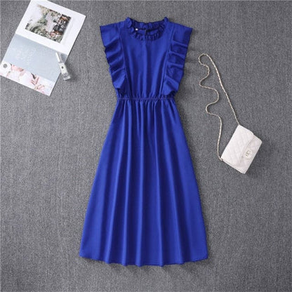 Beautifully Finished Dress in a Timeless Design