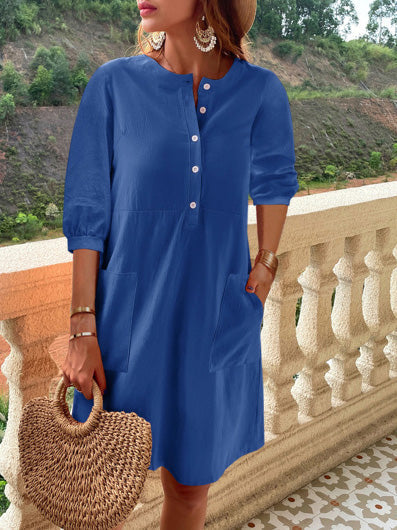 Gracefully Styled Dress for Any Occasion
