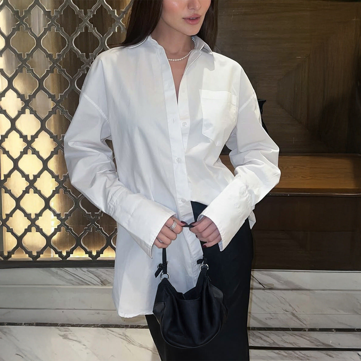 Well Tailored Shirt with a Graceful Silhouette