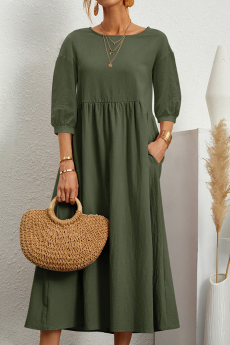 A Vintage Style Dress with Delicate Timeless Details