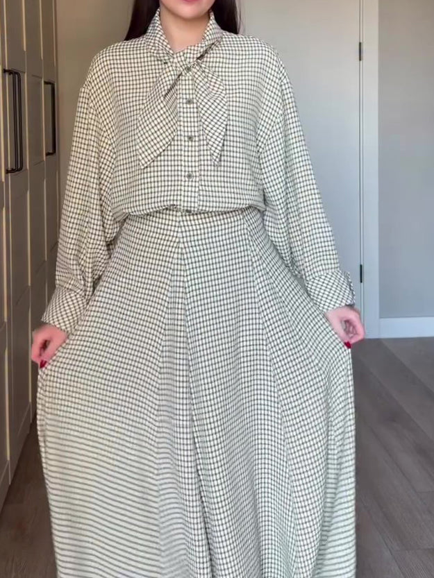 Classic Vintage & Enduringly Stylish Blouse