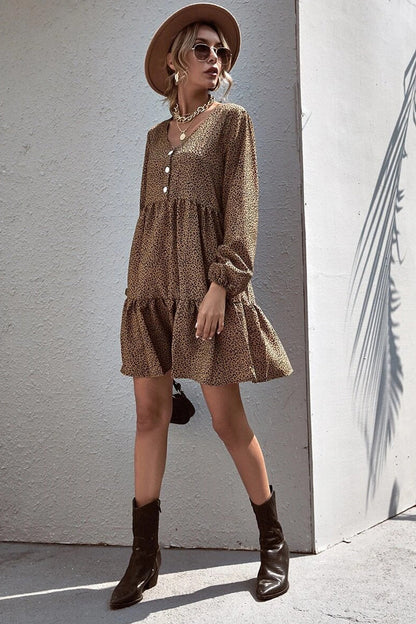 Effortlessly Elegant Dress with a Timeless Design