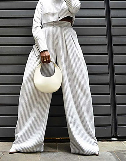 Classic Vintage Pants with a Flattering Fit