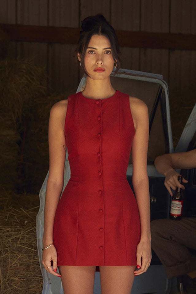 Beautifully Crafted Dress in a Classic Style