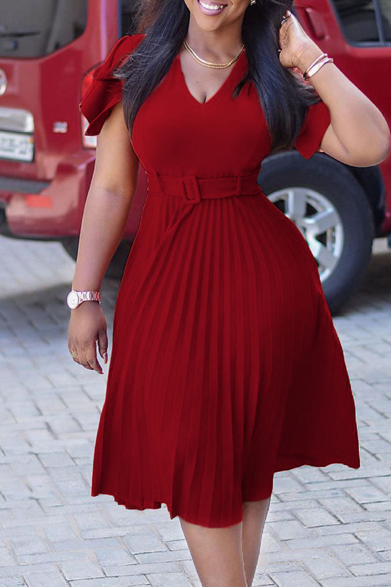 Beautifully Finished Dress in a Timeless Design