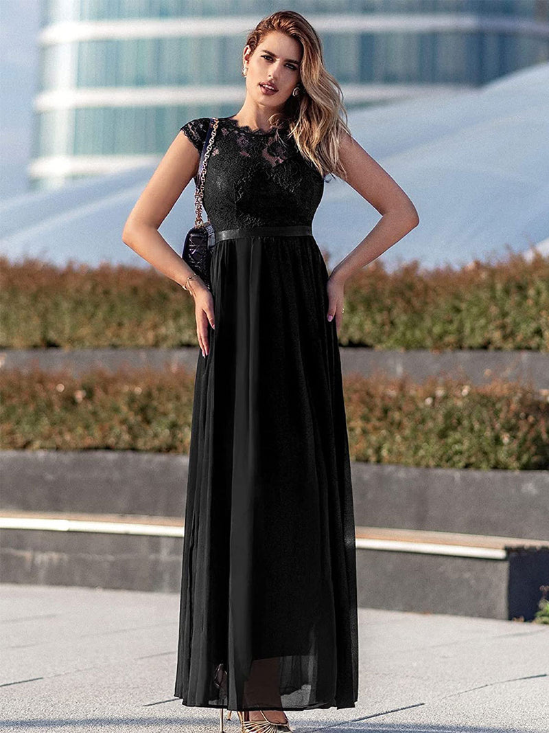 Sophisticated Dress with a Clean Classic Look