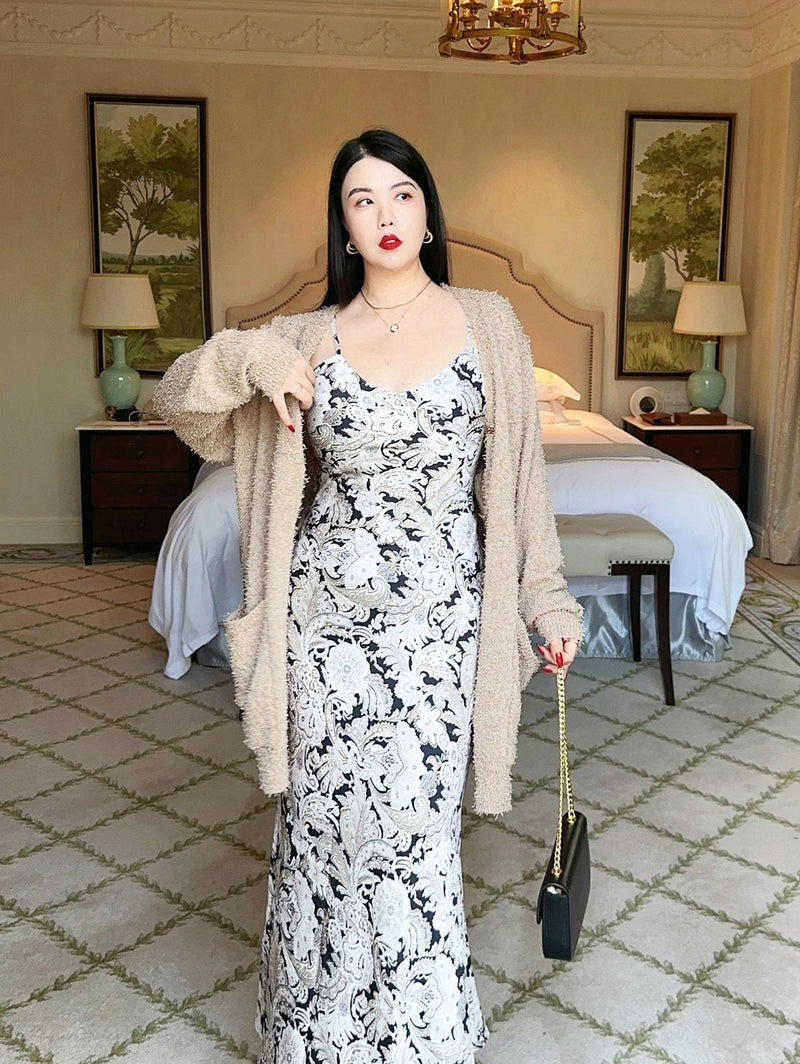 Effortlessly Elegant Dress with a Timeless Design