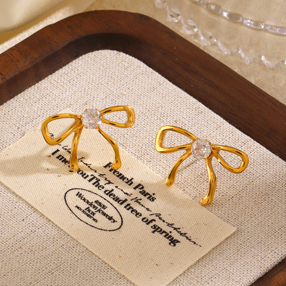 Beautiful Gold Earring with Unique Style