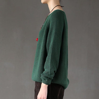 Well Tailored Sweater with a Graceful Silhouette