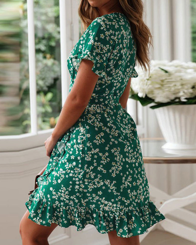 Elegantly Styled Dress for Everyday Wear