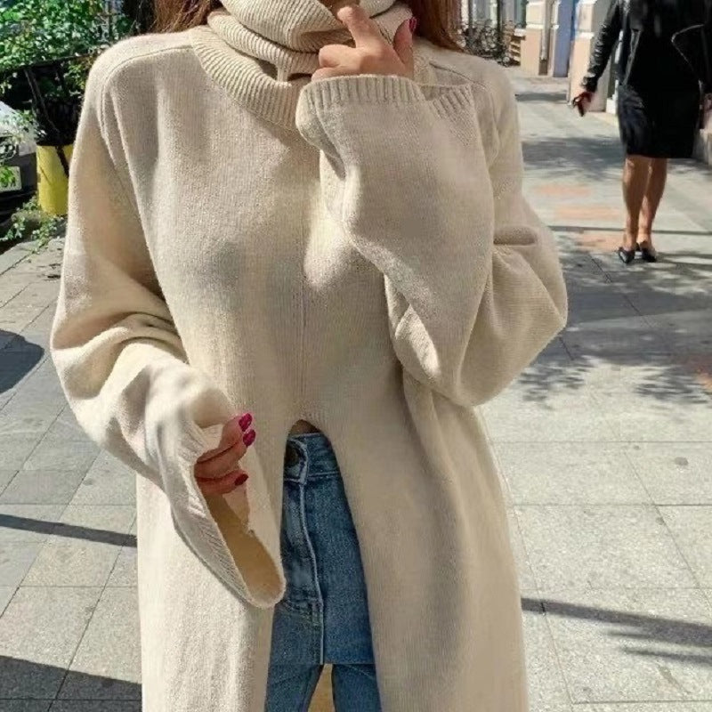 Well Tailored Sweater with a Graceful Silhouette