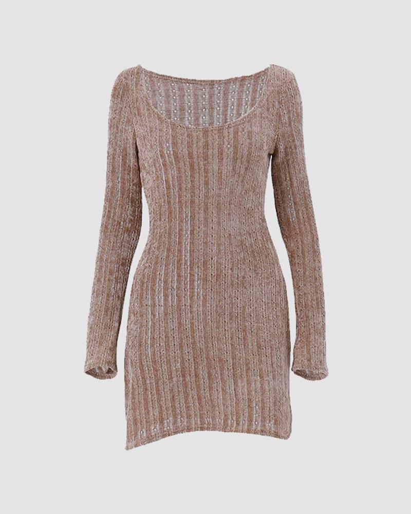 Well Tailored Sweater with a Graceful Silhouette