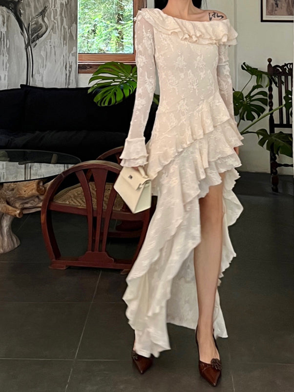 Gracefully Styled Dress for Any Occasion