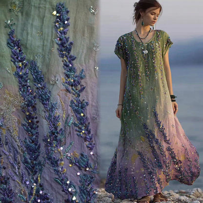Beautifully Finished Dress in a Timeless Design