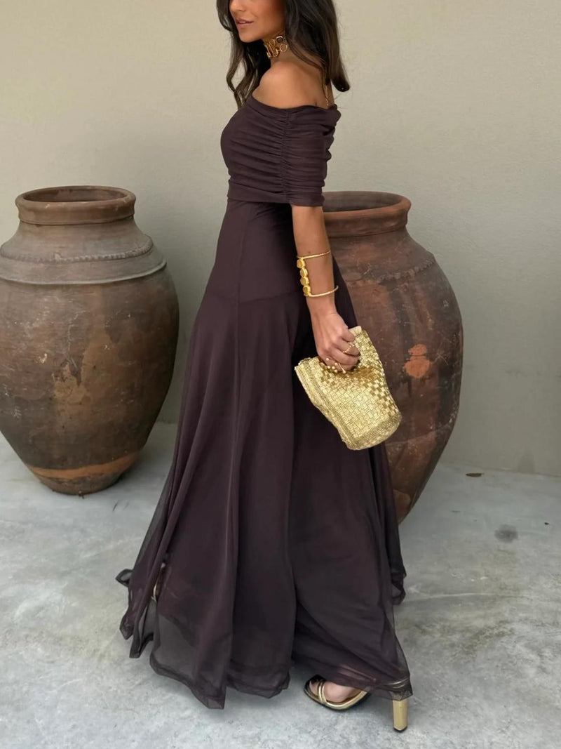 Sophisticated Dress with a Clean Classic Look