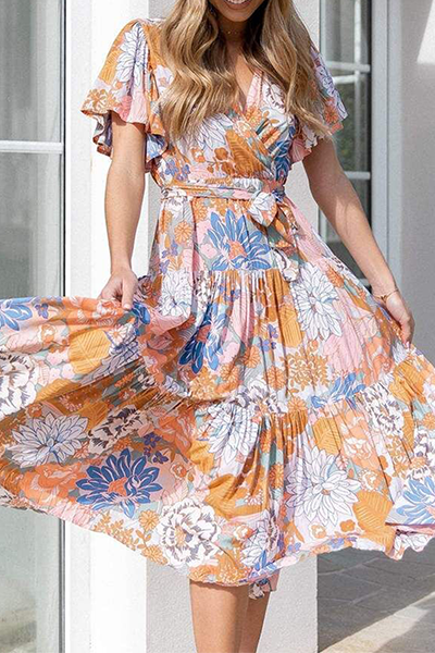 Well Tailored Dress with a Graceful Silhouette