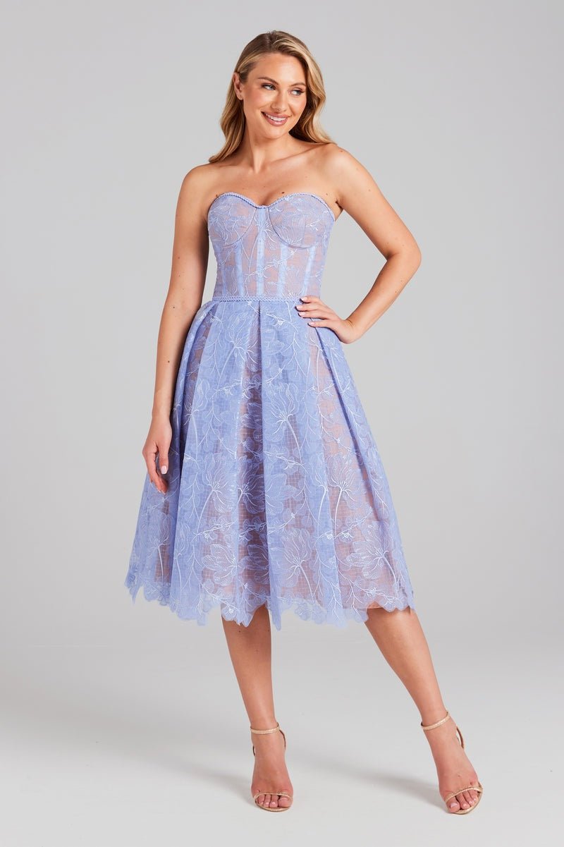 Beautifully Crafted Dress in a Classic Style