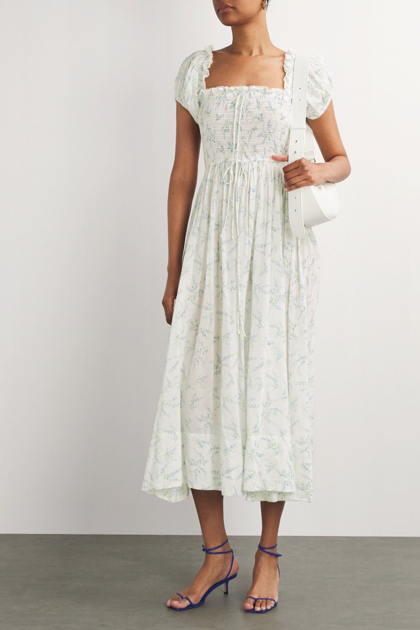 Classic Vintage & Enduringly Stylish Dress