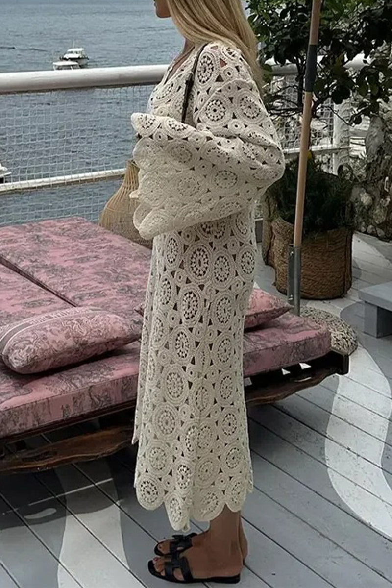 Effortlessly Elegant Dress with a Timeless Design