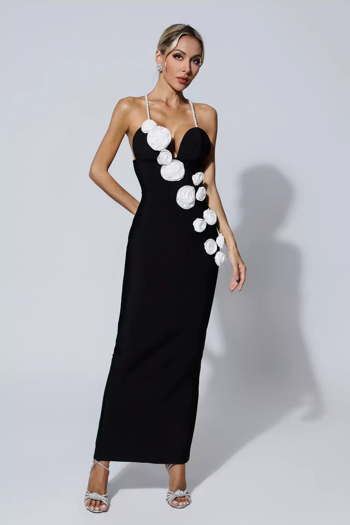Gracefully Styled Dress for Any Occasion
