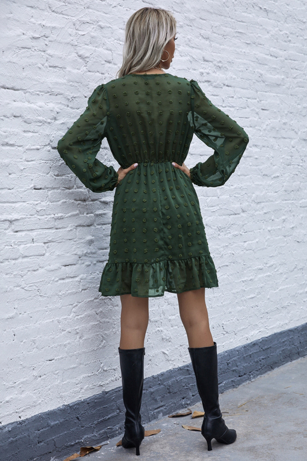 Beautifully Crafted Dress in a Classic Style