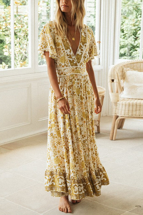 Classic Vintage & Enduringly Stylish Dress
