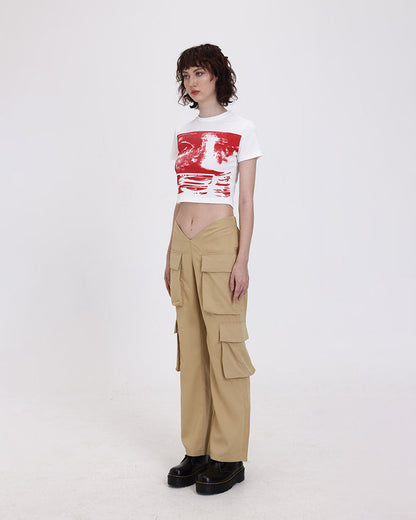 Effortlessly Elegant Pants with a Timeless Design