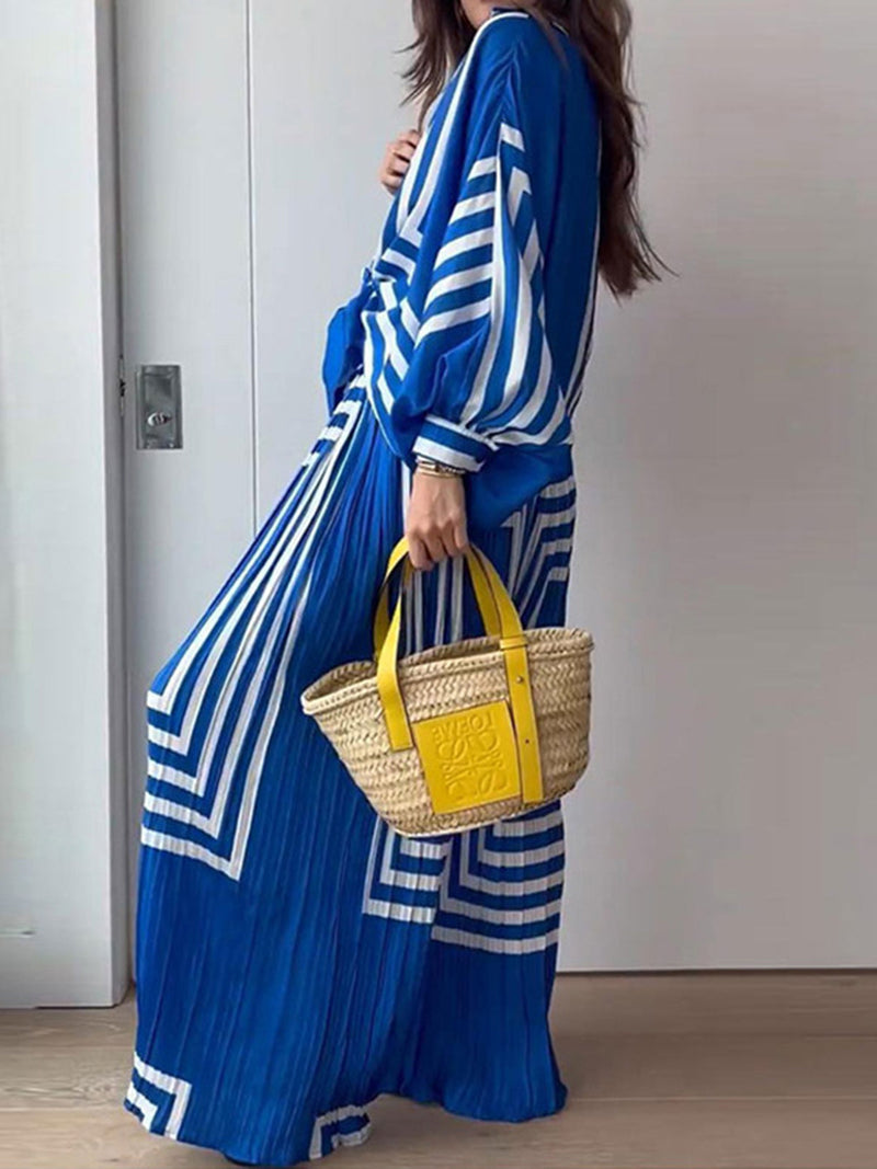 Effortlessly Elegant Pants with a Timeless Design