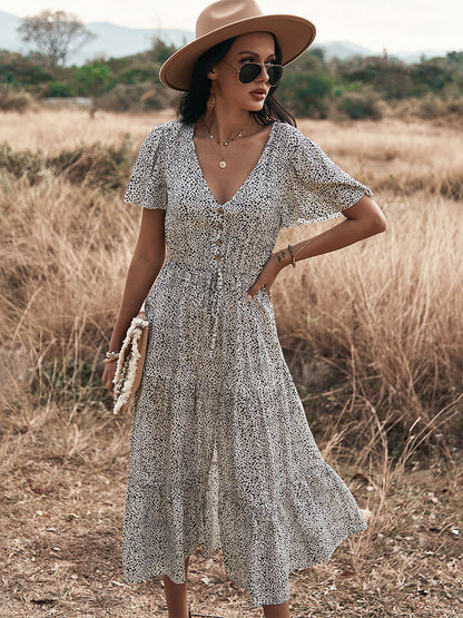 A Vintage Style Dress with Delicate Timeless Details