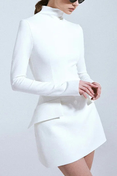 Effortlessly Elegant Dress with a Timeless Design