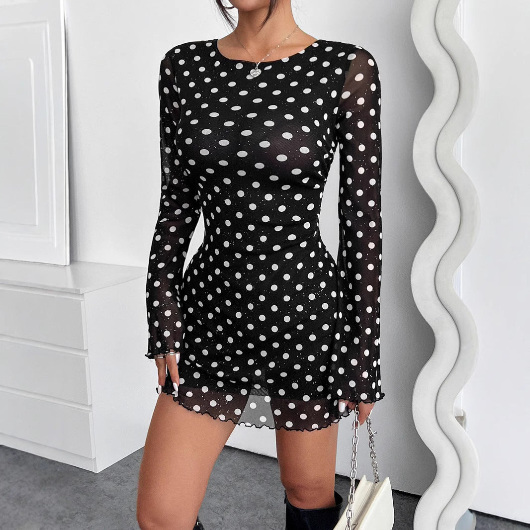 Beautifully Finished Dress in a Timeless Design