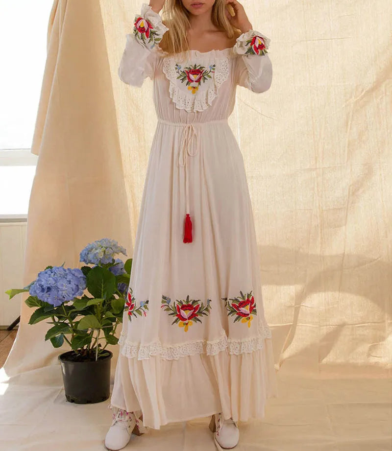 Effortlessly Elegant Dress with a Timeless Design