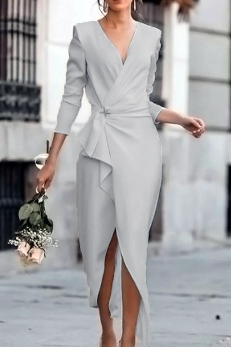 Beautifully Crafted Dress in a Classic Style