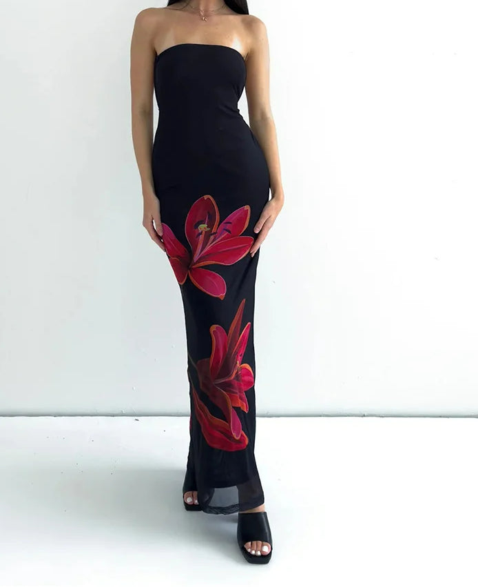 Well Tailored Dress with a Graceful Silhouette