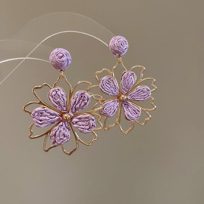 Beautiful Silver Earring with Unique Style