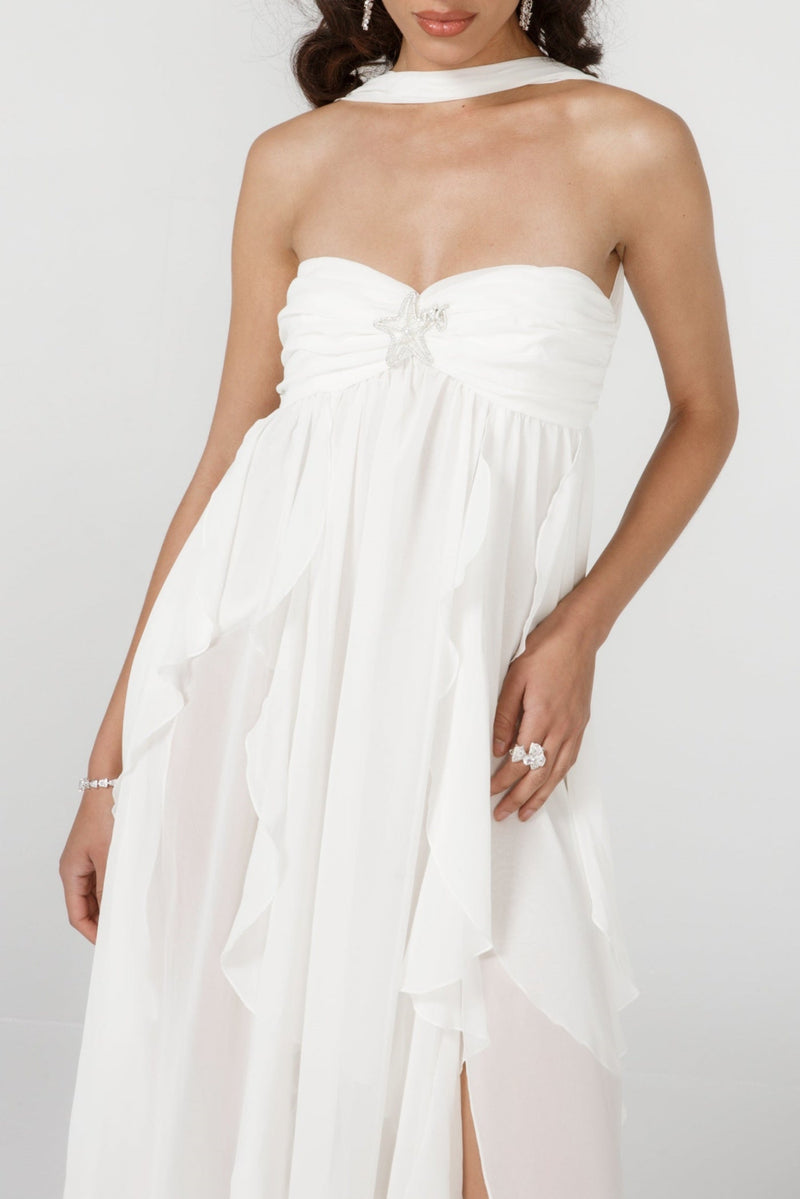 Beautifully Finished Dress in a Timeless Design