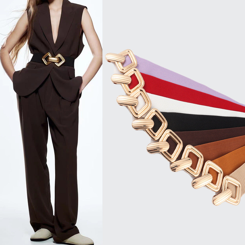 Sophisticated Garment with a Clean Classic Look