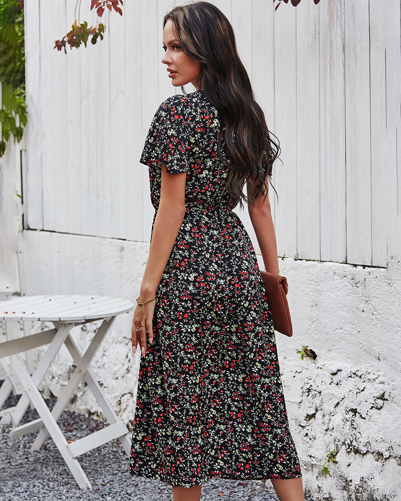 Classic Vintage & Enduringly Stylish Dress
