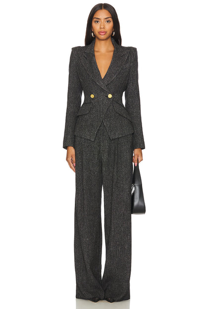 Well Tailored Pants with a Graceful Silhouette