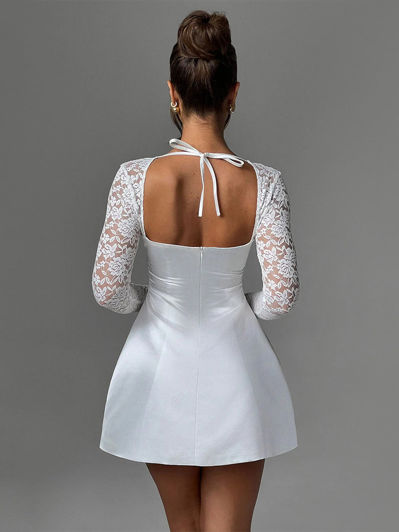Beautifully Finished Dress in a Timeless Design