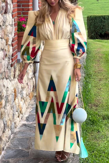 Effortlessly Elegant Dress with a Timeless Design