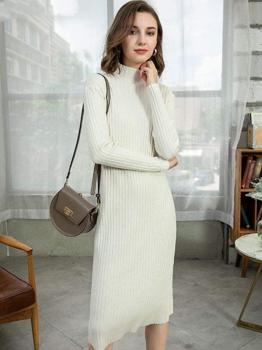 Well Tailored Dress with a Graceful Silhouette