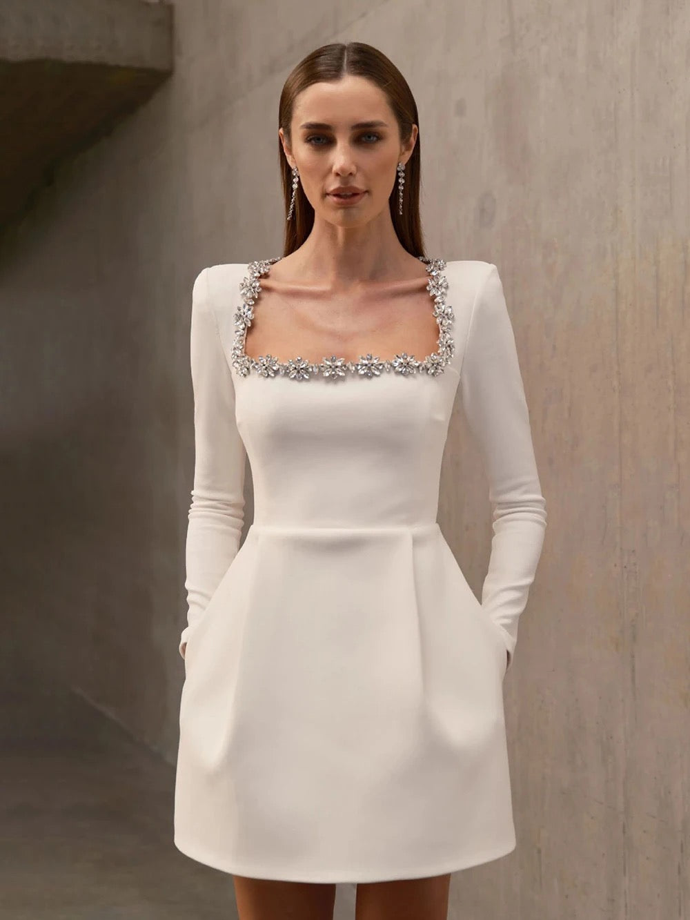 Beautifully Finished Dress in a Timeless Design