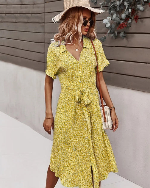 Well Tailored Dress with a Graceful Silhouette