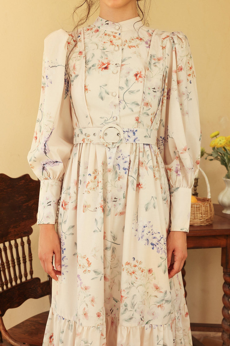 Well Tailored Dress with a Graceful Silhouette