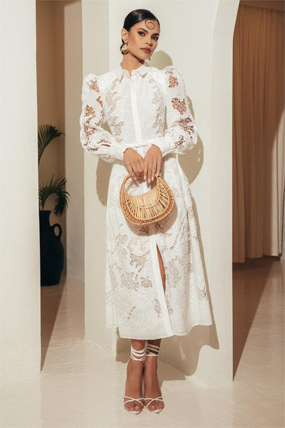 Well Tailored Dress with a Graceful Silhouette