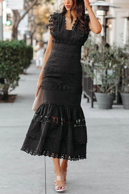 Well Tailored Dress with a Graceful Silhouette