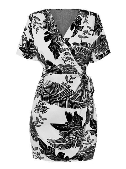 Gracefully Styled Garment for Any Occasion