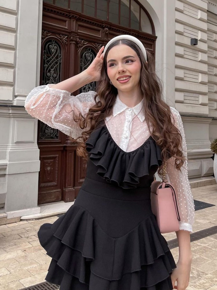 Effortlessly Elegant Dress with a Timeless Design